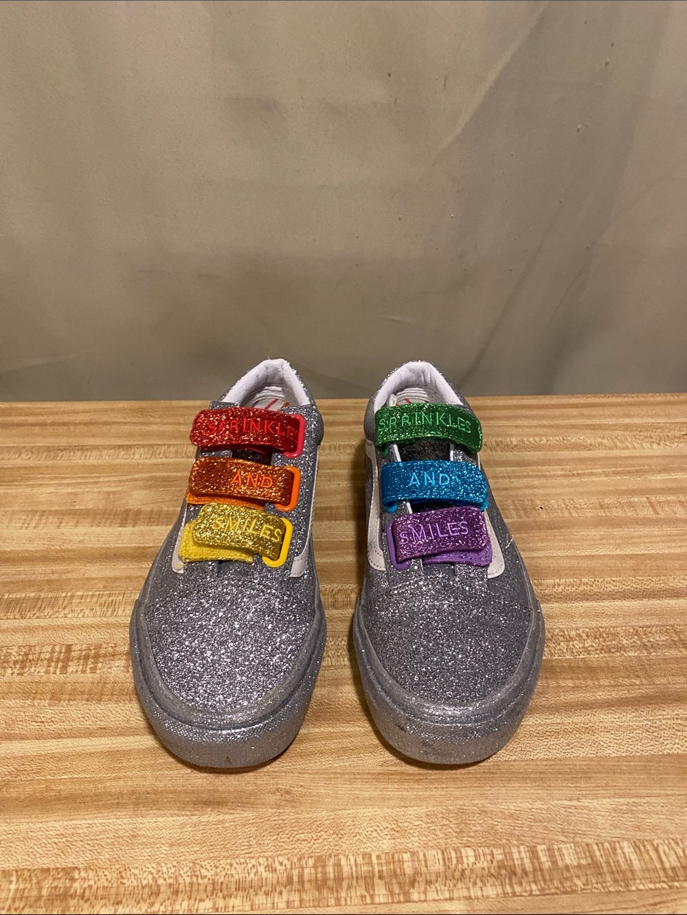 Vans  x Flour Shop Sprinkles Smiles Glitter Rainbow Old Skool Skate Shoes WMNS 7